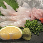 魚虎 - 座布団サイズのひらめ、エンガワも付いて