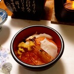 お宿 お食事処 鱗晃荘 - 海鮮丼にしちゃう