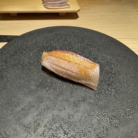 鮨 由う - 