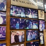 KATZ'S DELICATESSEN - 