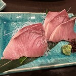 和食 酒処　三喜 - はまち？脂が乗ってトロけた