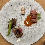 Restaurant Honjin - うし和放牧飛騨牛サーロイン・放し飼い名古屋コーチン卵/宮崎牛ヒレ・美浜備長炭　豊浜塩