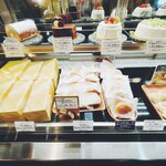 パティスリー フラワー 竹内街道軽里店 （Patisserie FLOUR） - 古市