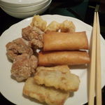 故宮 - 五目入り春巻き、五目入り豆腐の揚げもの、鶏肉唐揚げ、チンゲン菜と海老すり身の揚げ団子（各3人前）