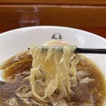武志 - ピロピロ平打ち麺