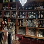 レッド サルーン - 