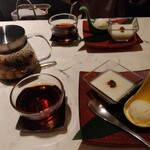 フォレスト・テーブル - 