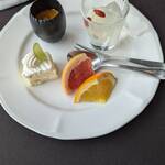 XEX ATAGO GREEN HILLS / Salvatore Cuomo Bros. - 