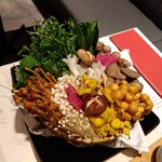 フォレスト・テーブル - 