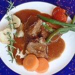 サテンドール - 鳥取牛肉のワイン煮