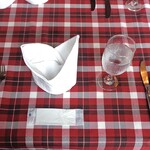 サテンドール - テーブルセッティング