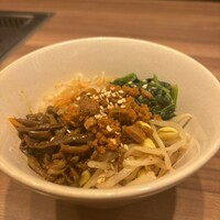焼肉うしごろ 新宿三丁目店 - 
