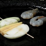 石器料理いしかわ - 季節の野菜
や海老