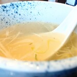 牛たん焼き 仙台辺見 成城学園前店 - 黄色のテールスープ、まったりです。