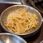 チュクミドサ - 2024.10 パンチャン（もやしナムル）