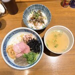 寿製麺 よしかわ - 煮干し油そばといわし丼