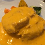 キッチン ブルー グローブ - しょうめんから、チェダーチーズソースはタップリ！