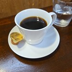 キッチン ブルー グローブ - ホットコーヒーのアップ