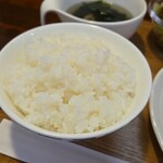 キッチン ブルー グローブ - ご飯大盛りのアップ