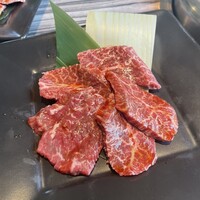 焼肉 べこ亭 たまプラーザ本店 - ハラミ80g