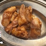 すずや - ☆上ホルモン(500えん)
      プリプリ食感＆脂が甘い♬.*ﾟ(⋈◍＞◡＜◍)。✧♡【2024年10月価格】✨.ﾟ･*..☆.｡.:*✨.☆.｡.:. *:ﾟ
      