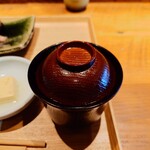 食堂わた - 〆めにいただく身にとっては、蓋付きが嬉しい心遣い。