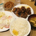 川越食堂 - ♪特命'sセレクション
      ザンギ定食¥560 ハムエッグ¥280 
      ナポリタン¥80