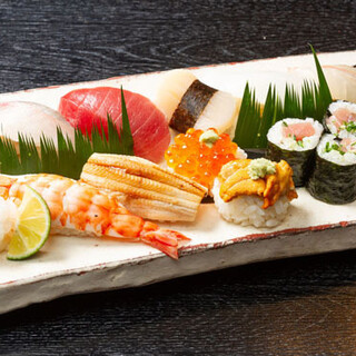 手作りにこだわり、丁寧に仕上げる逸品の数々