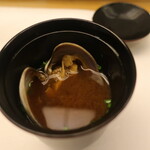 鮨処 凜 - 横綱アサリの味噌汁(赤味噌)　 2024.9月