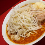 ラーメン二郎 - ラーメン半分＋ニンニク＋ＳＫうずら
