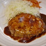 三宝食堂 - チーズハンバーグ