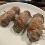 炭火焼鳥どげん - 豚にんにくの芽@塩