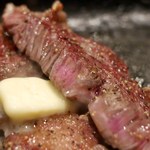 1ポンドのステーキハンバーグ タケル - リブロース１００ｇ