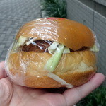 稲垣商店 - コロッケバーガー100円