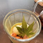 CC:CARBON COPY - 宇治抹茶のパンナコッタ。季節の紅葉が素敵です。