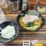 家系ラーメン 教道家 - 