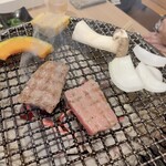 神戸ビーフ焼肉 お加虎 - 