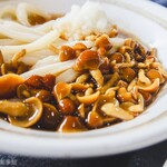 ヨコクラうどん - なめこおろしぶっかけ