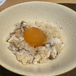 乙味 あさ井 - 釜飯　鱧と松茸　卵黄トッピング
