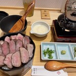 牛たん けやき 仙台一番町本店 - 2024.10.6（日）夜（2回目の訪問）
                                特選牛たん櫃まぶし御膳　（税込3300円）