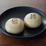 羽田甘精堂 - 温泉まんじゅう