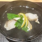 日本料理 柳燕 - 愛媛産シロアマダイと青森産松茸のお椀