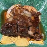 日本料理 柳燕 - 鹿児島産和牛のすね肉と蓮根の黒酢