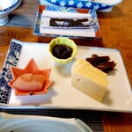 お宿 お食事処 鱗晃荘 - たらこ/海苔佃煮/卵焼き/わかめ佃煮