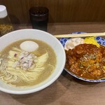 ヌードル＆スパイスカレー 今日の1番 - 朝限定セット　¥1.000-ポッキリ♪