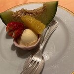 ステーキハウス キッチンリボン - 