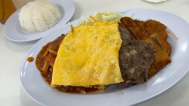 ハイウェイドライブイン - 沖縄市/食堂 | 食べログ
