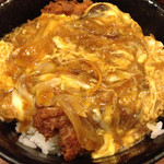 かごしま黒豚 六白亭 - カツ丼  640円