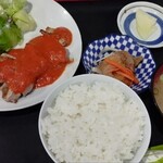 ごはんや 晴ちゃん - チキンソテートマトソース