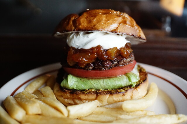 McLean -old burger stand-, Restaurant in Tokyo